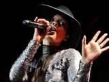 alicia-keys_hallenstadion_watermarked01
