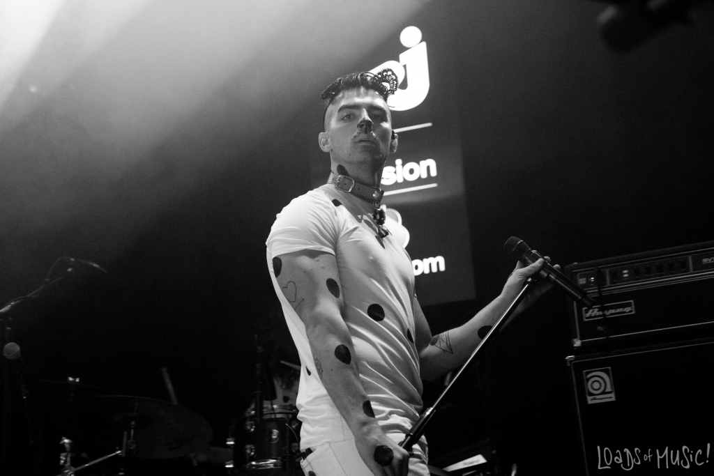 DNCE_Redsession_21