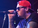 James Arthur_w_02